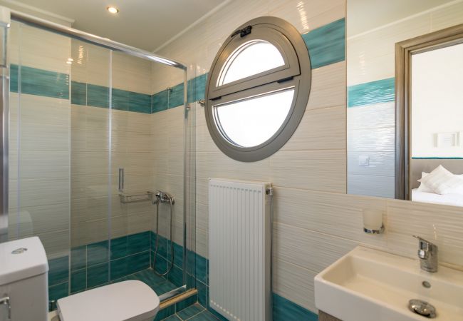 Blue oyster , beach villas, bathroom, Platanias, Rethymno Crete Blue oyster , beach villas, bathroom, Platanias, Rethymno Crete