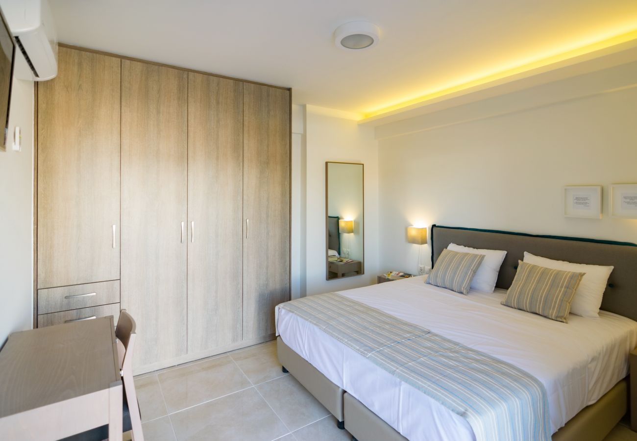 Blue oyster , beach villas, bedroom, Platanias, Rethymno Crete Blue oyster , beach villas, bedroom, Platanias, Rethymno Crete