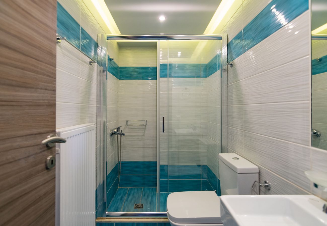 Blue oyster , beach villas, bathroom, Platanias, Rethymno Crete Blue oyster , beach villas, bathroom, Platanias, Rethymno Crete