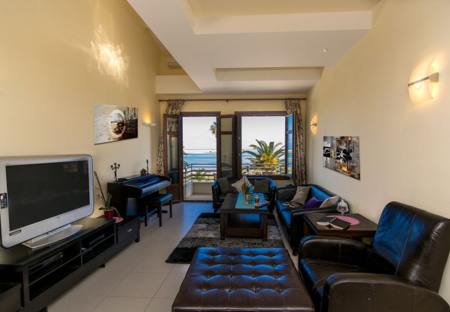 Modern House next to the Beach,Rethymno, Living room with sea view Modern House next to the Beach,Rethymno, Living room with sea view
