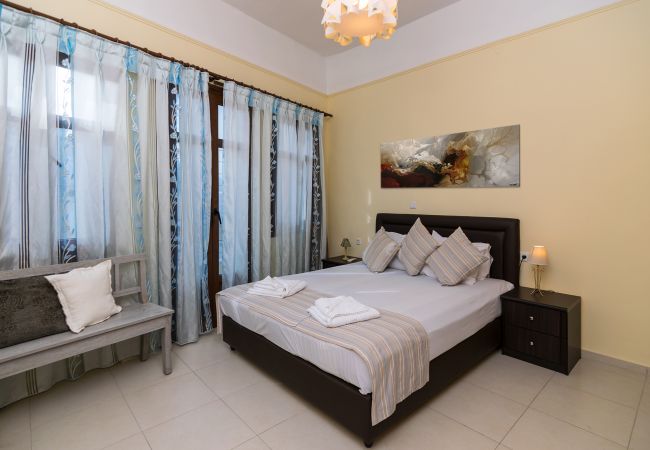 Modern House next to the Beach,Rethymno,Comfortable bedroom Modern House next to the Beach,Rethymno,Comfortable bedroom