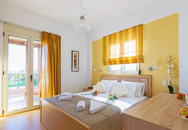 Brand new villa,Adele,Rethymno,bedroom with balcony Brand new villa,Adele,Rethymno,bedroom with balcony