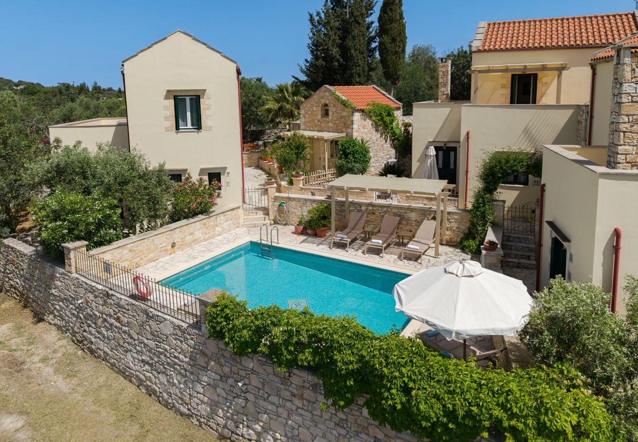 Villa in Chania - Helianthos 2