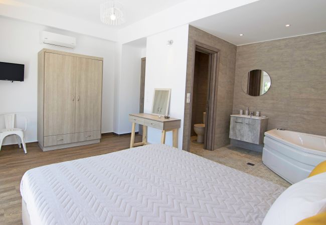 Comfortable bedroom in Kalostous villa, Agia Triada, Rethymno Comfortable bedroom in Kalostous villa, Agia Triada, Rethymno