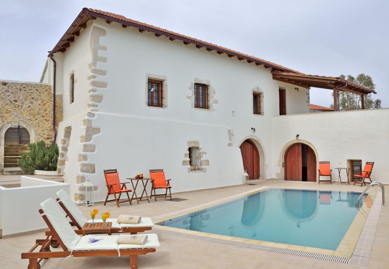 Pool,Next to All Amenities,Kefalas Pool,Next to All Amenities,Kefalas