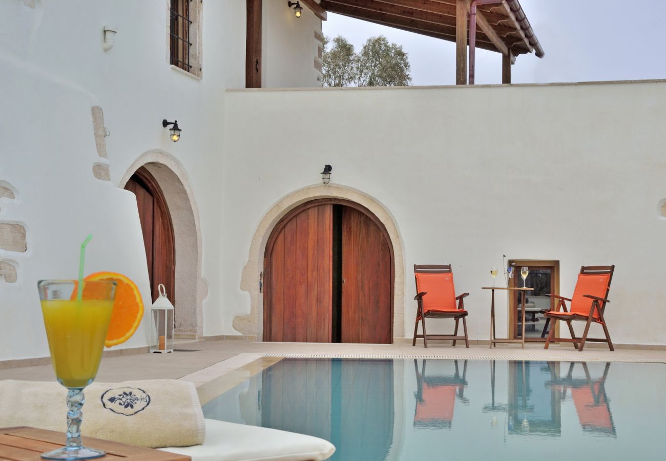 Mylo villa,Pool,Next to All Amenities,Kefalas  Mylo villa,Pool,Next to All Amenities,Kefalas