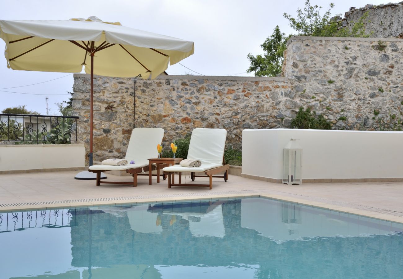 Mylo villa,Pool,Next to All Amenities,Kefalas  Mylo villa,Pool,Next to All Amenities,Kefalas