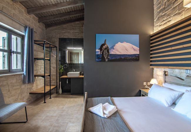 Renovated Villa, 12 persons, Kids pool, Picturesque village, Rethymno Renovated Villa, 12 persons, Kids pool, Picturesque village, Rethymno