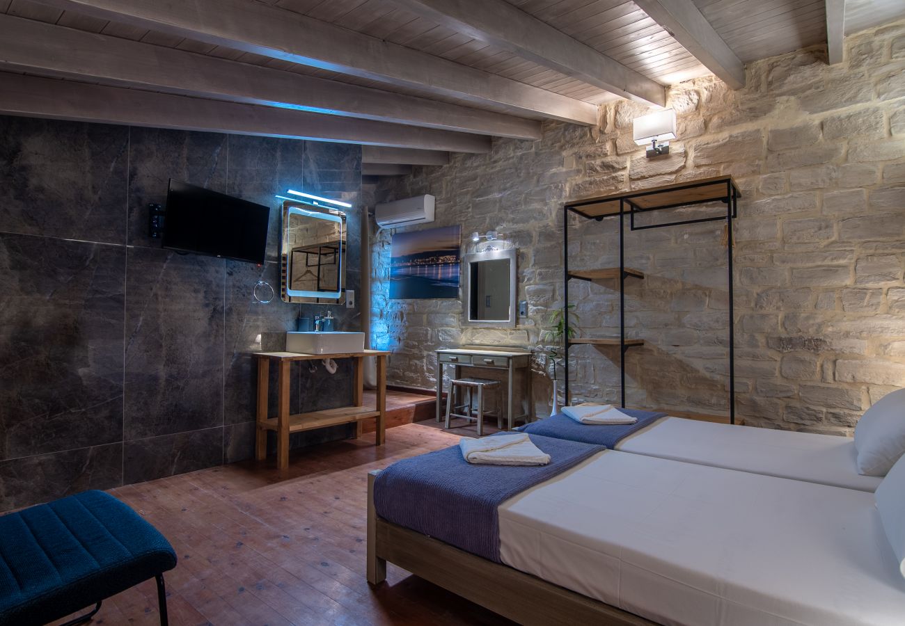 Renovated Villa, 12 persons, Kids pool, Picturesque village, Rethymno Renovated Villa, 12 persons, Kids pool, Picturesque village, Rethymno