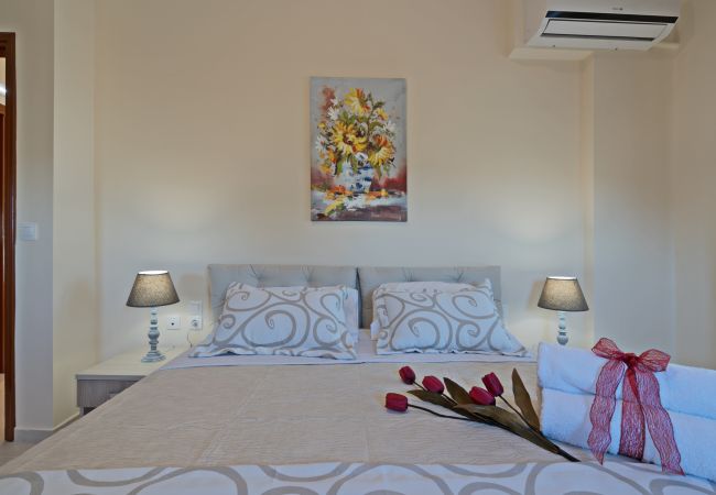 Villa in Gallos - All Season Sun Villa in Gallos - All Season Sun