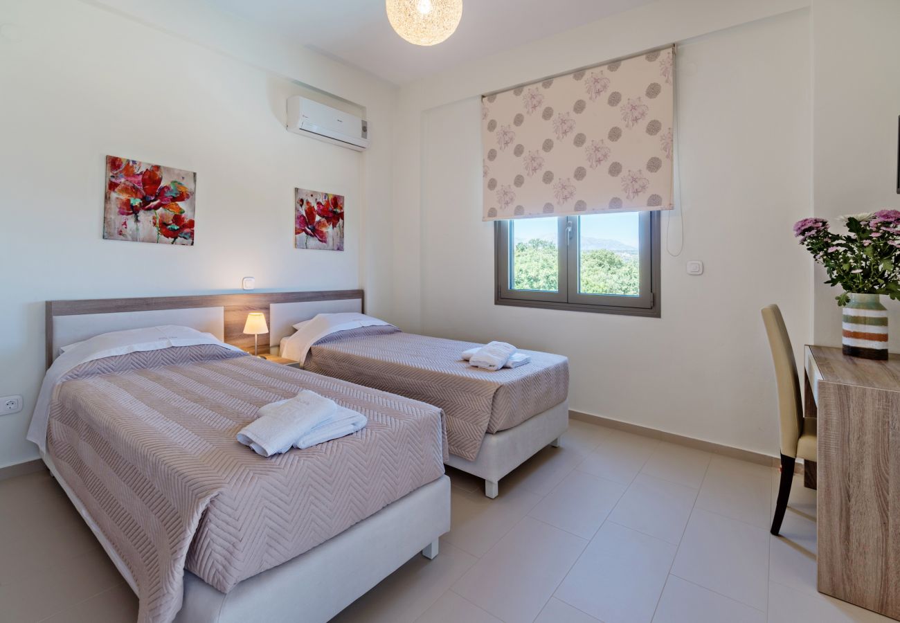 Twin beds bedroom,Prines,Rethymno Twin beds bedroom