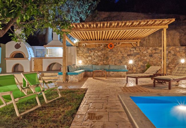 Rethymno South Coast Villa,Rodakino,Swimming pool and lawn area Rethymno South Coast Villa,Rodakino,Swimming pool and lawn area