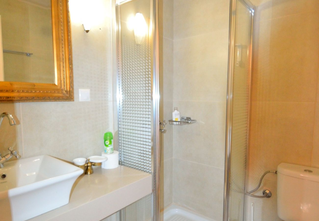 2 person studio in Rethymno Old Town, Fully equipped bathroom 2 person studio in Rethymno Old Town, Fully equipped bathroom