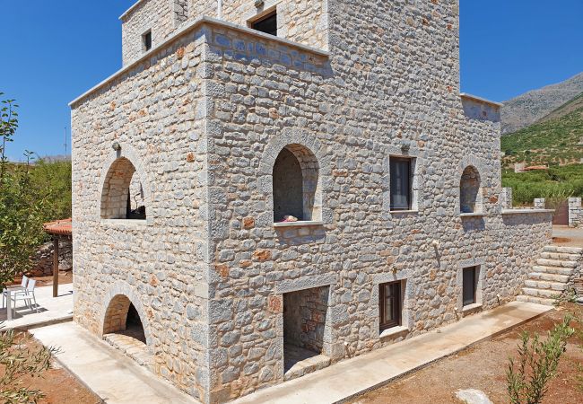 Apartment for 6 guests,Pyrgos Dirou,Mani,Exterior Area Apartment for 6 guests,Pyrgos Dirou,Mani,Exterior Area