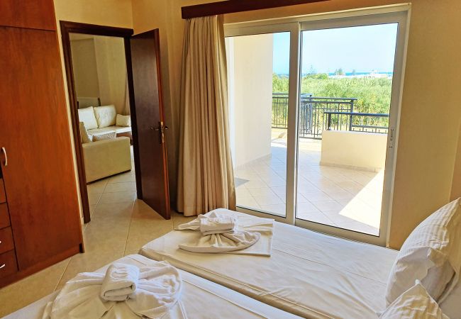 Villa in Walking distance to the beach, Near tavern, Chania, Crete Comfortable bedroom of the villa in Walking distance to the beach, Near tavern, Chania, Crete