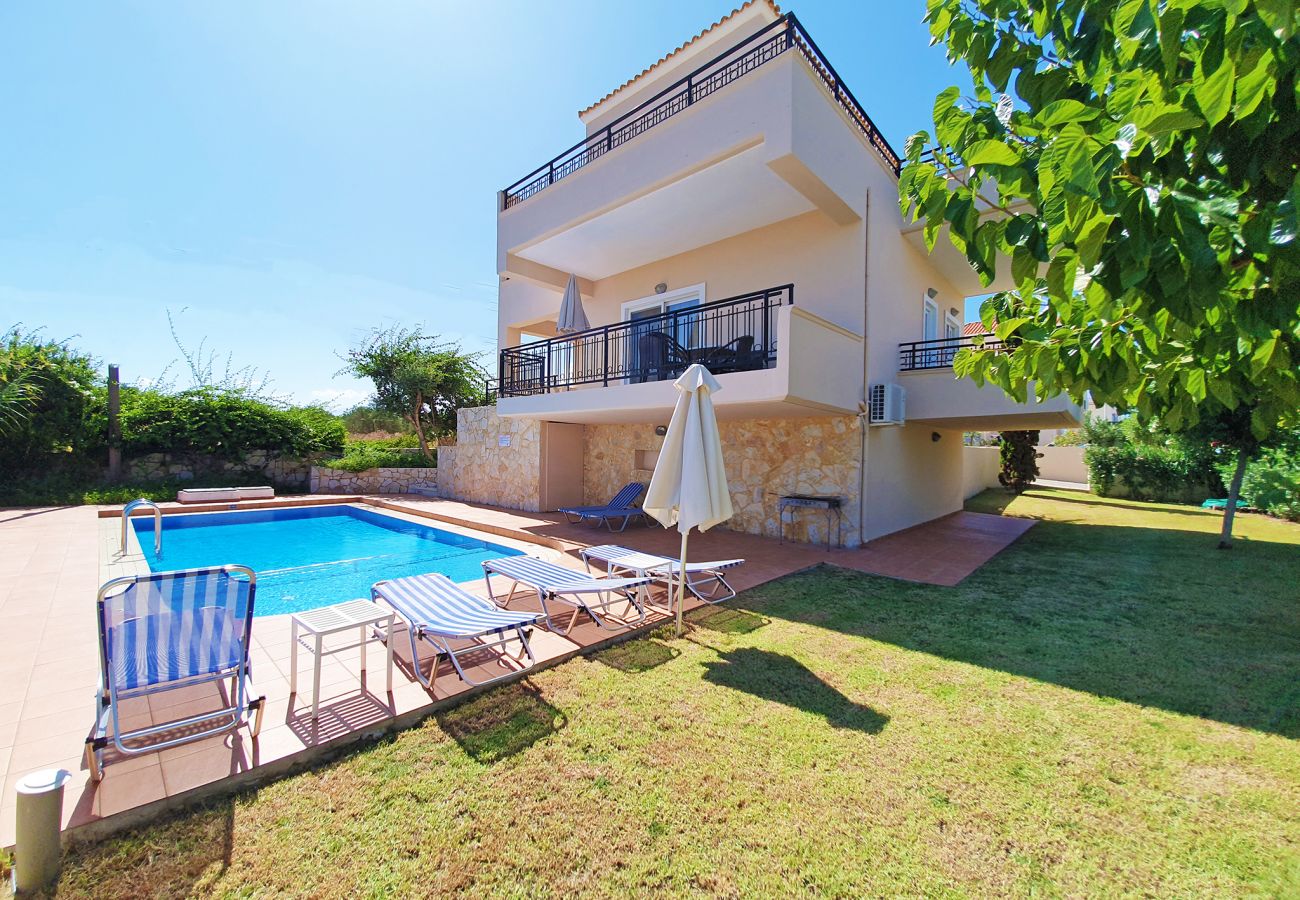 Villa in Walking distance to the beach, Near tavern, Chania, Crete Exterior view of the villa in Walking distance to the beach, Near tavern, Chania, Crete