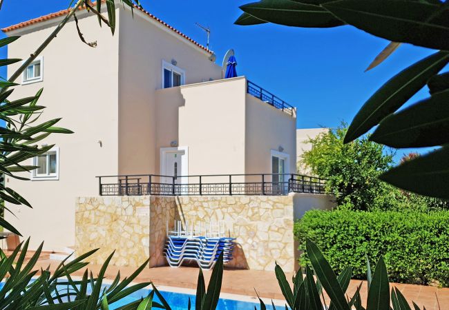 Villa in Walking distance to the beach, Near tavern, Chania, Crete Side view of the villa of the villa in Walking distance to the beach, Near tavern, Chania, Crete