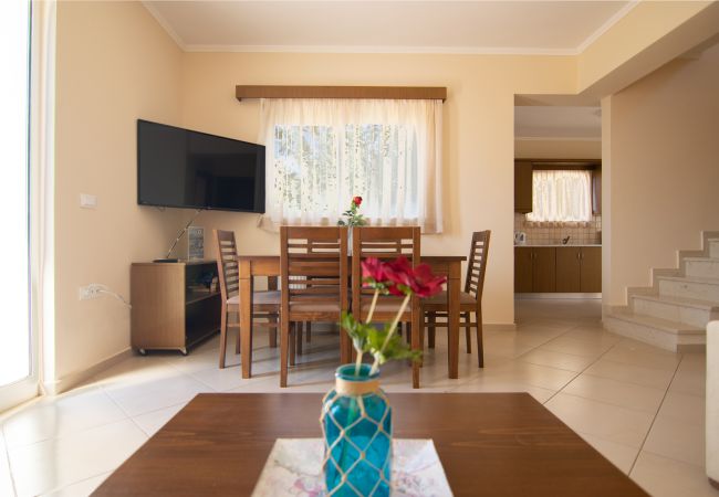 Villa in Walking distance to the beach, Near tavern, Chania, Crete Living area of the villa in Walking distance to the beach, Near tavern, Chania, Crete