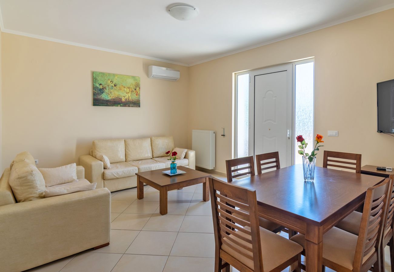 Villa in Walking distance to the beach, Near tavern, Chania, Crete Living area of the villa in Walking distance to the beach, Near tavern, Chania, Crete