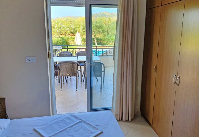 Villa in Walking distance to the beach, Near tavern, Chania, Crete Comfortable bedroom of the villa in Walking distance to the beach, Near tavern, Chania, Crete