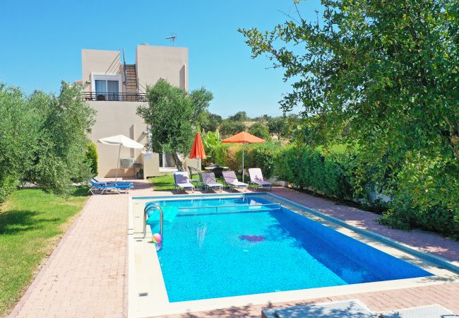 Villa in Walking distance to the beach, Near tavern, Chania, Crete Swimming pool area of the villa in Walking distance to the beach, Near tavern, Chania, Crete