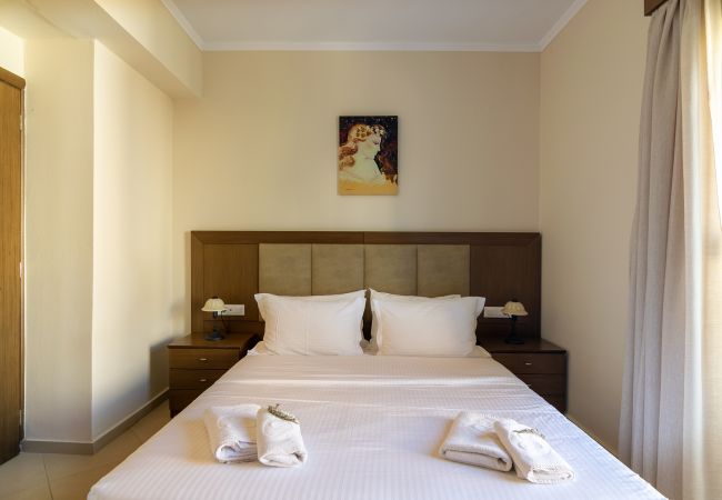 Villa in Walking distance to the beach, Near tavern, Chania, Crete Comfortable bedroom of the villa in Walking distance to the beach, Near tavern, Chania, Crete
