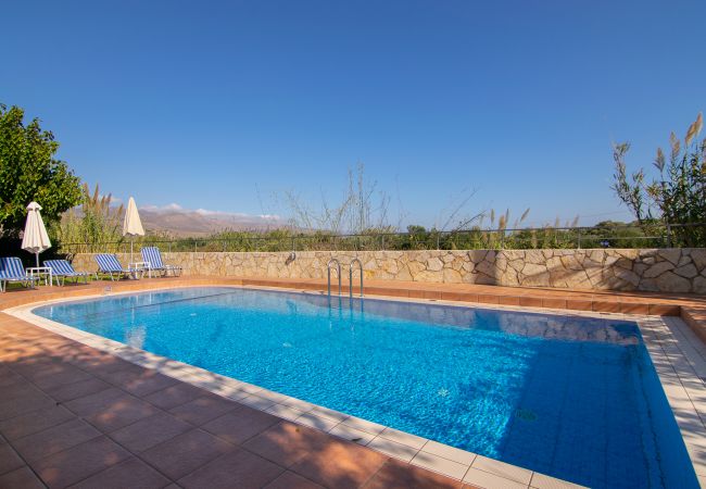 Villa in Walking distance to the beach, Near tavern, Chania, Crete Swimming pool area of the villa in Walking distance to the beach, Near tavern, Chania, Crete