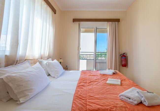 Villa in Walking distance to the beach, Near tavern, Chania, Crete Comfortable bedroom of the villa in Walking distance to the beach, Near tavern, Chania, Crete