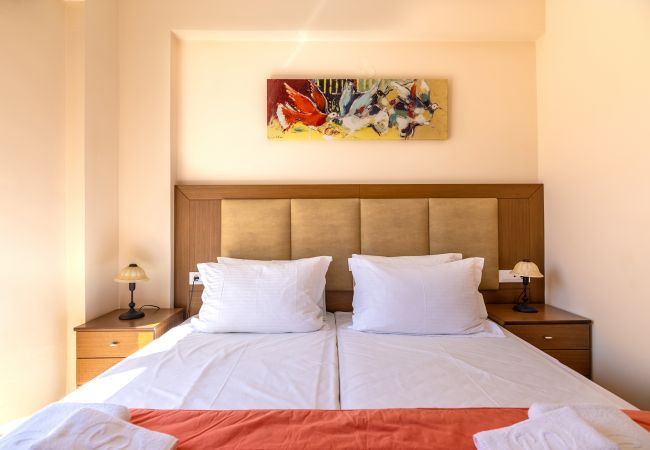 Villa in Walking distance to the beach, Near tavern, Chania, Crete Comfortable bedroom of the villa in Walking distance to the beach, Near tavern, Chania, Crete