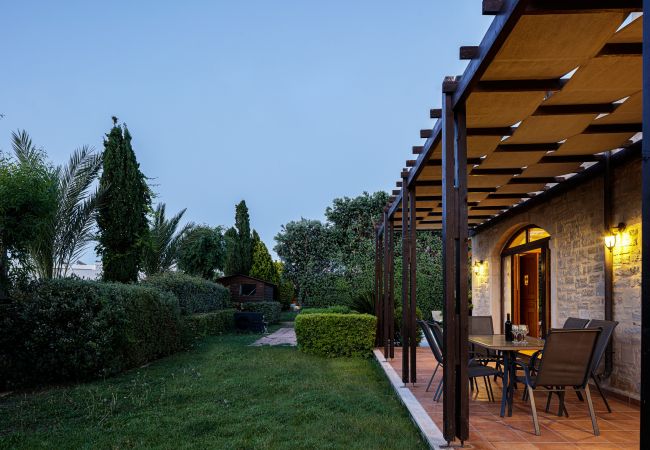 Villa in Adelianos Kampos - Kali Villa in Adelianos Kampos - Kali