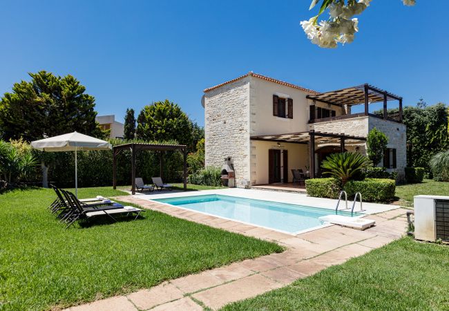 Private heated pool,Near beach &  amenities, Platanes,Rethymno,Crete