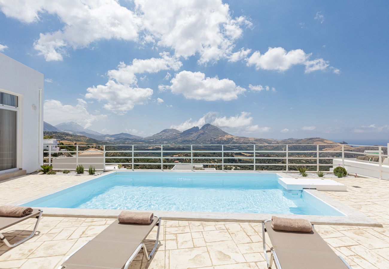 Villa in Mariou - Petres 2 Villa in Mariou - Petres 2