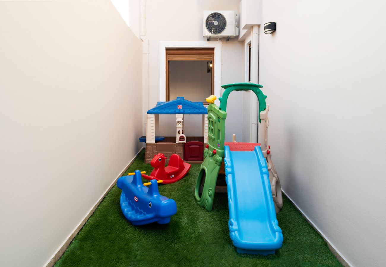 Zen Play Apartment, Near the beach- Kids Play Area Zen Play Apartment, Near the beach- Kids Play Area