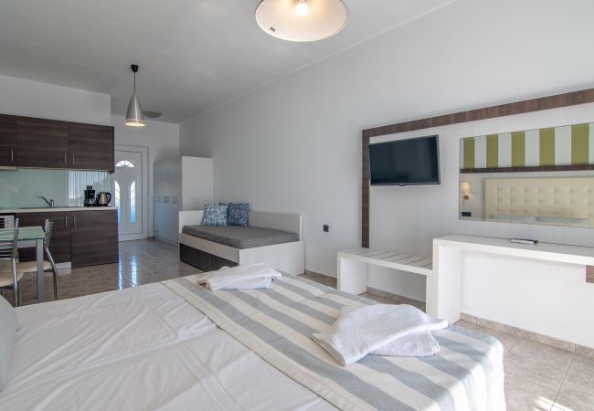Studio,Walking distance to beach & tavern,Damnoni,Plakias,Crete Studio,Walking distance to beach & tavern,Damnoni,Plakias,Crete
