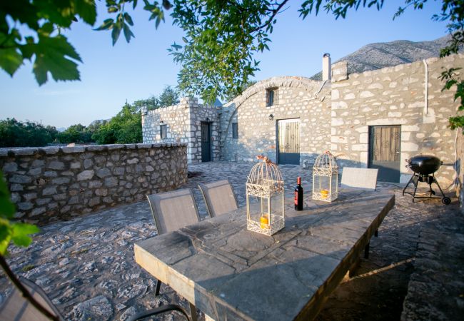 Stone built villa for 8,Private garden,Near Beach, supermarket,Mani