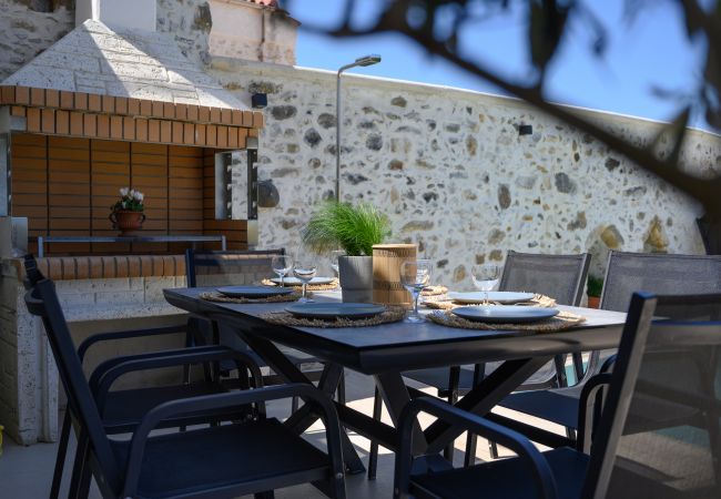 Bbq Area, lunch area Stone Project villaPigi, Rethymno Bbq Area, lunch area Stone Project villaPigi, Rethymno