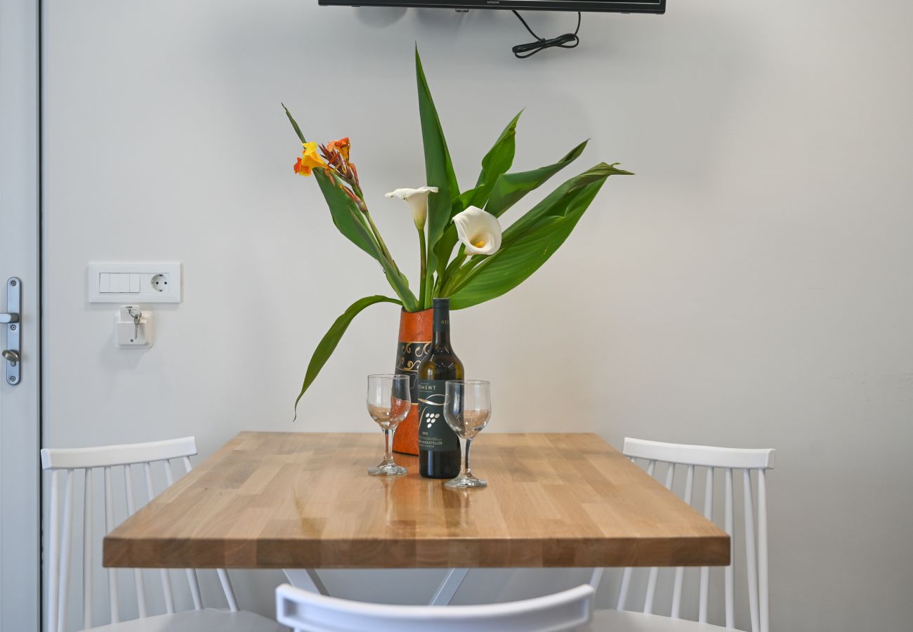 Modern studios & apartments,fully renovated,100m beach,Plakias,Crete Modern studios & apartments,fully renovated,100m beach,Plakias,Crete