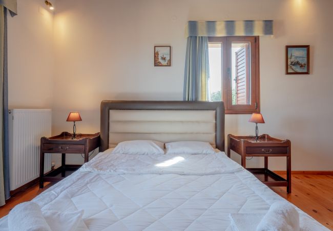 Villa in Agia Triada - Hill Top Villa in Agia Triada - Hill Top