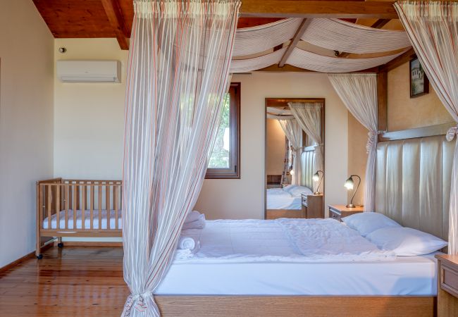 Villa in Agia Triada - Hill Top Villa in Agia Triada - Hill Top