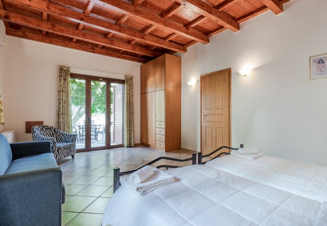 Villa in Agia Triada - Hill Top Villa in Agia Triada - Hill Top