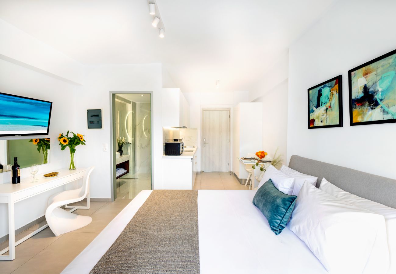 Creta Sun,101 Luxury Studio, Modern Furnished Studio Creta Sun,101 Luxury Studio, Modern Furnished Studio