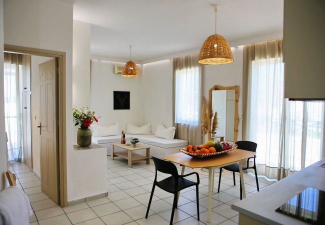 Kalimera apt,Near beach,Tavern,Supermarket,Rethymno Kalimera apt,Near beach,Tavern,Supermarket,Rethymno