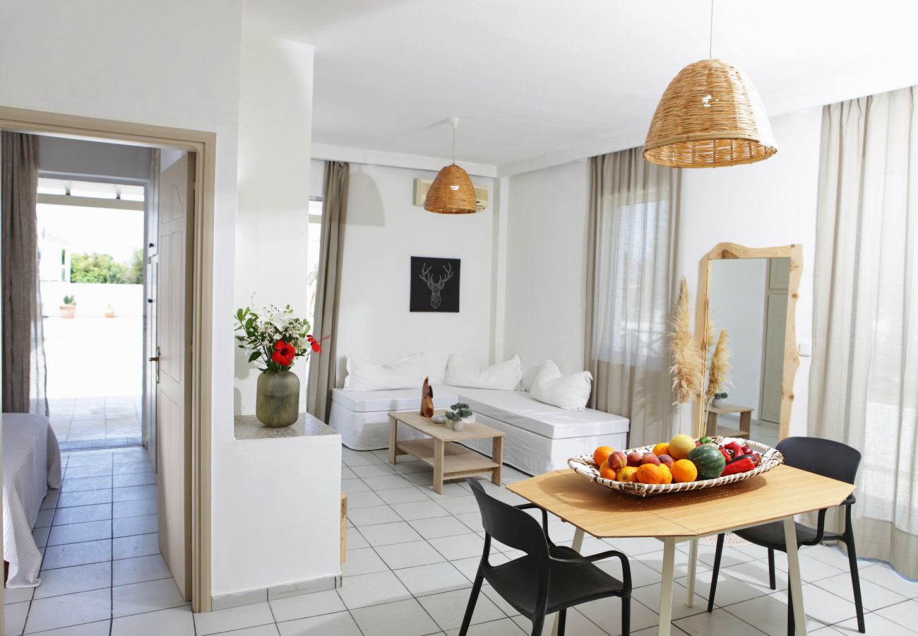 Kalimera apt,Near beach,Tavern,Supermarket,Rethymno Kalimera apt,Near beach,Tavern,Supermarket,Rethymno