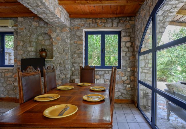 Rozare,serene villa,pool,Near taverns,Crete,Greece Rozare,serene villa,pool,Near taverns,Crete,Greece