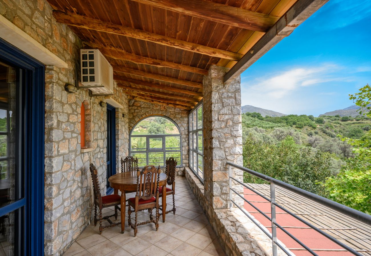 Rozare,serene villa,pool,Near taverns,Crete,Greece Rozare,serene villa,pool,Near taverns,Crete,Greece