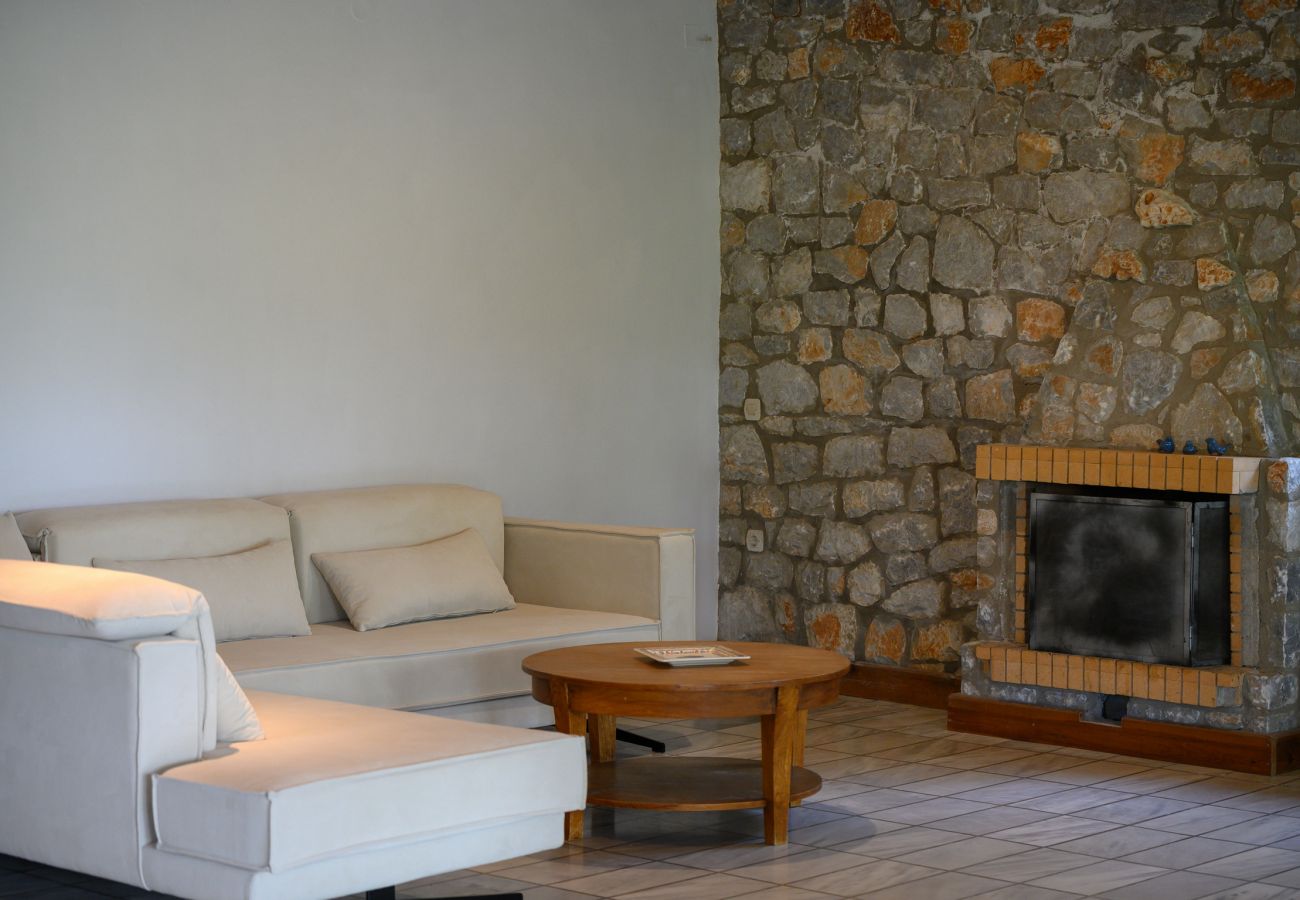 Rozare,serene villa,pool,Near taverns,Crete,Greece Rozare,serene villa,pool,Near taverns,Crete,Greece