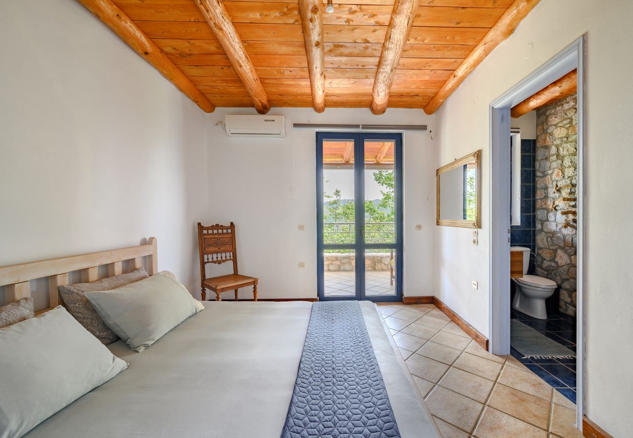 Rozare,serene villa,pool,Near taverns,Crete,Greece Rozare,serene villa,pool,Near taverns,Crete,Greece