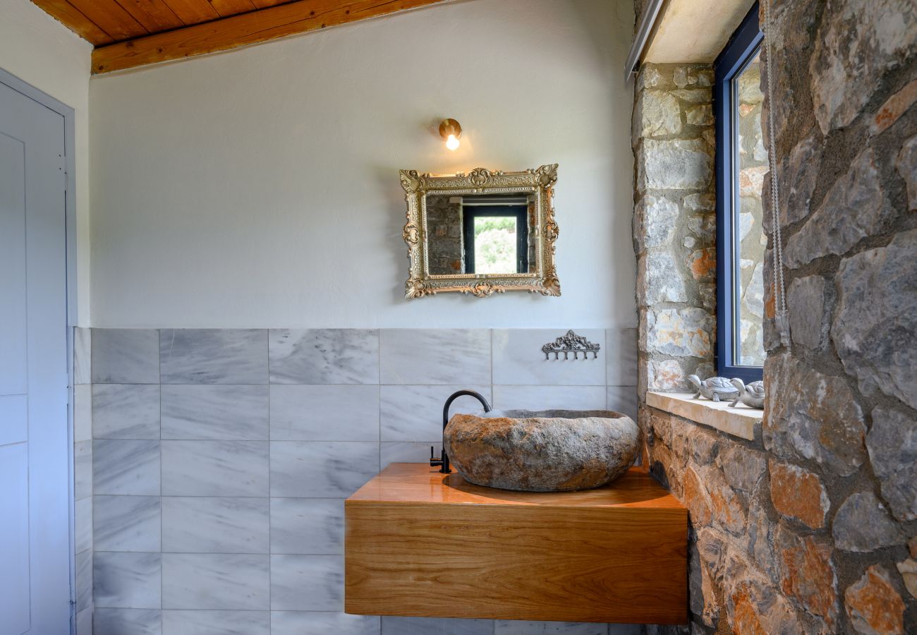 Rozare,serene villa,pool,Near taverns,Crete,Greece Rozare,serene villa,pool,Near taverns,Crete,Greece