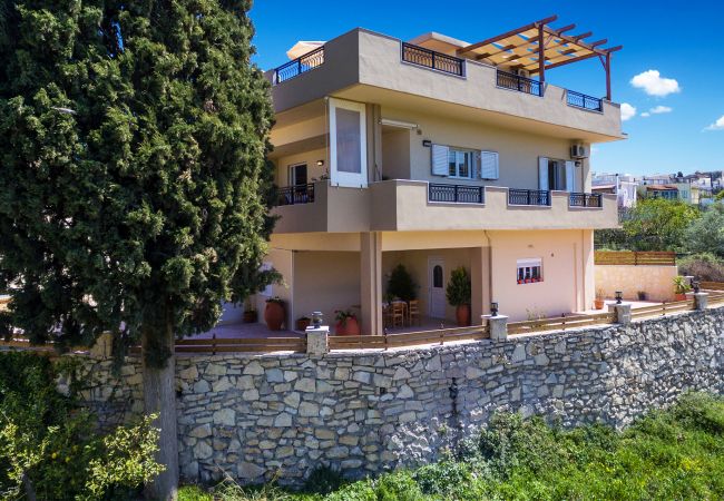 Great views villa,Private & Kids pool,Traditional village,Amnatos,Rethymno Great views villa,Private & Kids pool,Traditional village,Amnatos,Rethymno