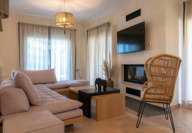Kipo Paradiso 6 Yoga & Spa Resort, Relaxing Livingroom Kipo Paradiso 6 Yoga & Spa Resort, Relaxing Livingroom